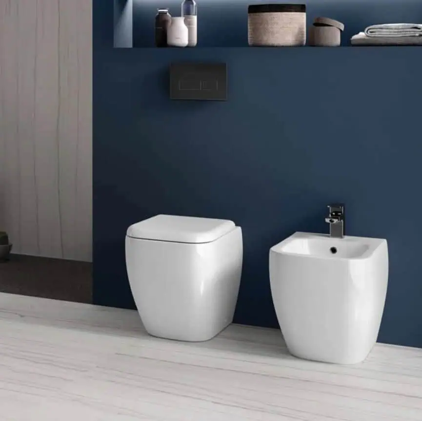 Sanitari filo muro Metropolitan Reel in promozione da Gaglioti
